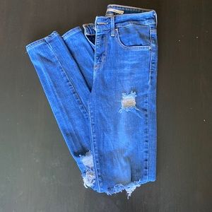 Levi’s 721 high rise skinny Size 24